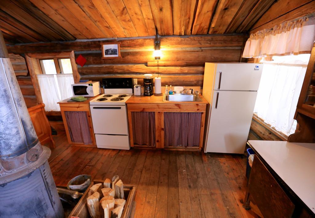 The Cabins At Historic Columbine Clark Екстериор снимка
