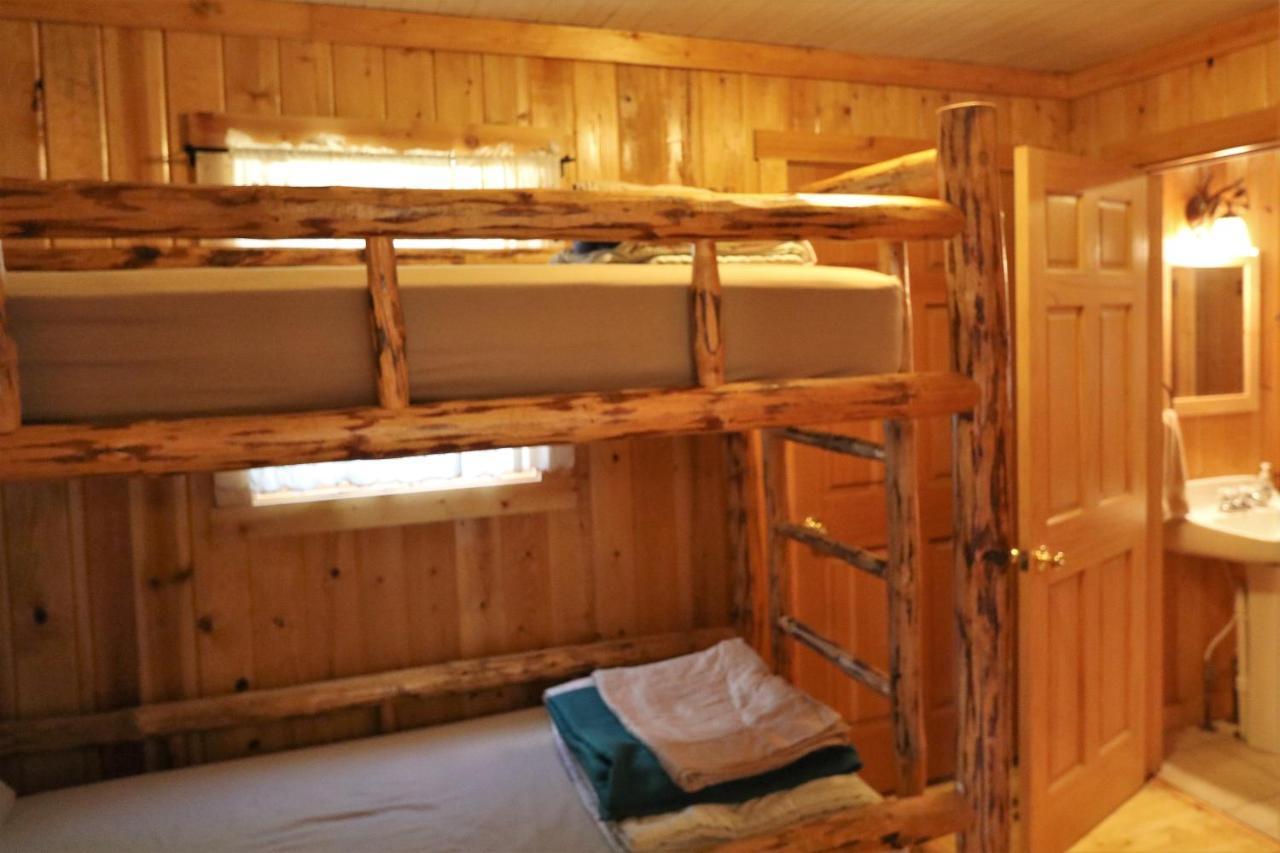 The Cabins At Historic Columbine Clark Екстериор снимка